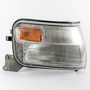 FAROL ESQUINERO DERECHO